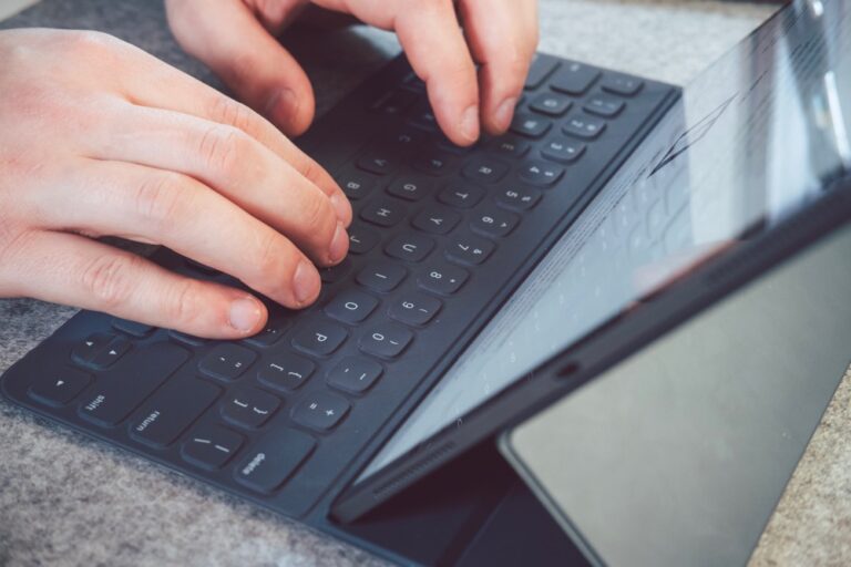 The Ultimate Guide to iPad Keyboards and Styluses